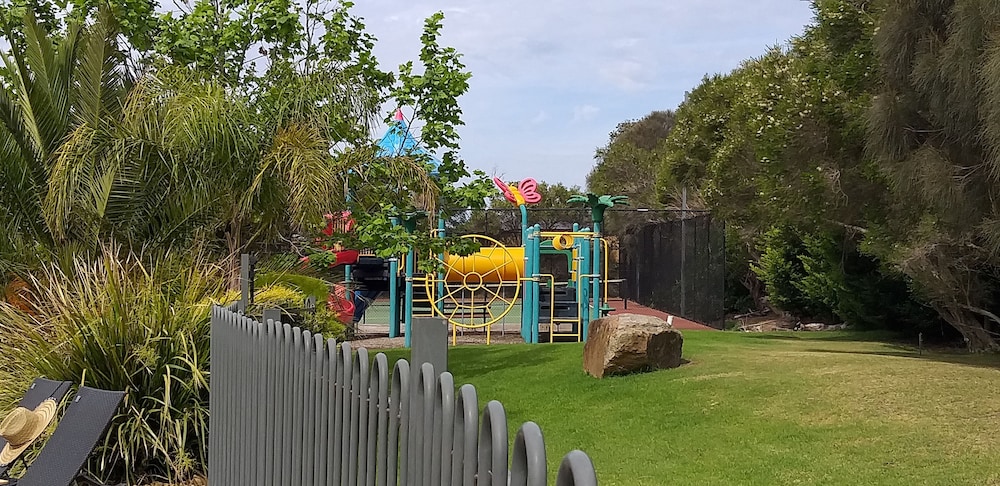 Island Cove Villas