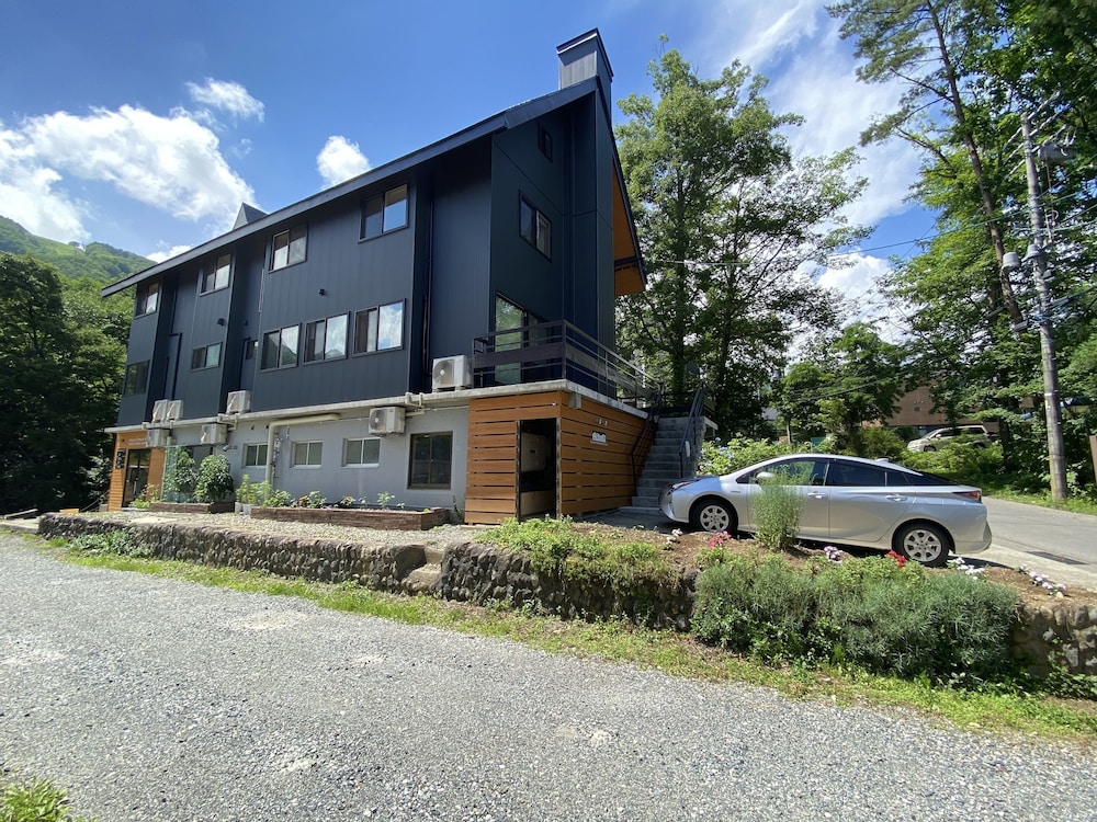 Hotel Hakuba Powder Mountain - Image 1