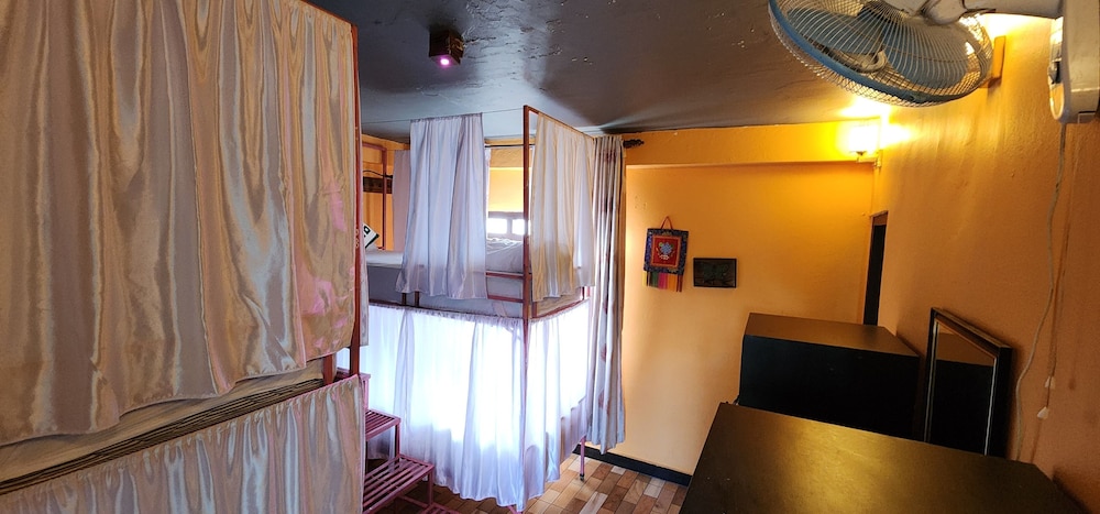 Kiwi Backpackers Hostel