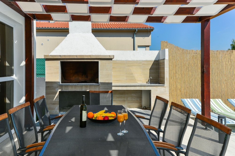 Villa Nina view 4