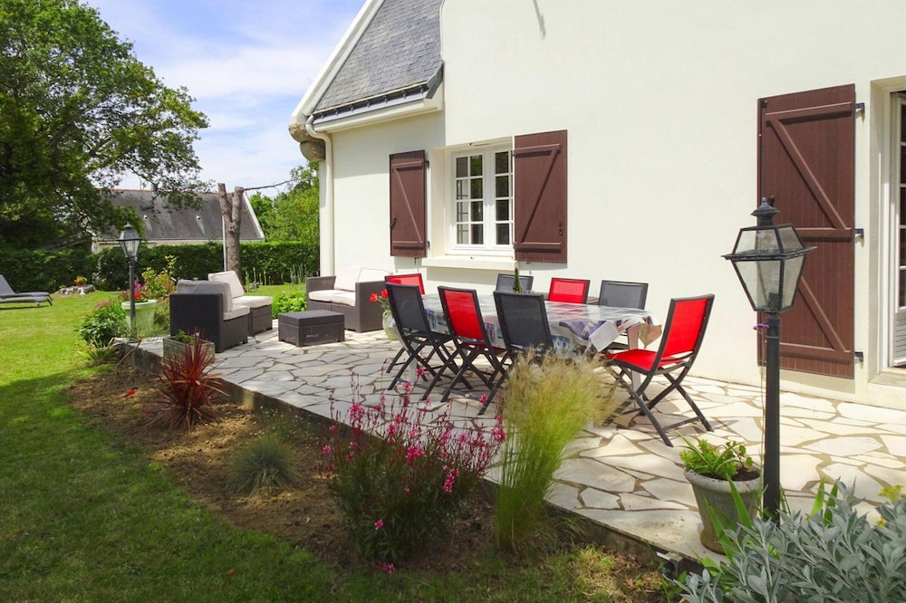 Beautiful Quiet Holiday Home, Close to the Beach view 2
