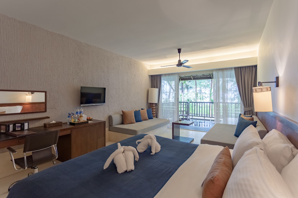 Grand Southsea Khaolak Beach Resort