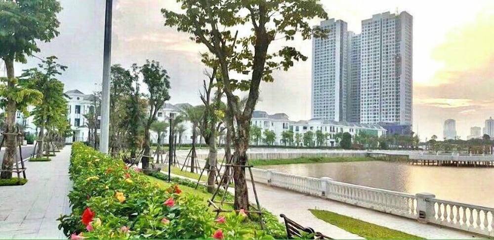 HMH - Vinhomes GreenBay Apartment