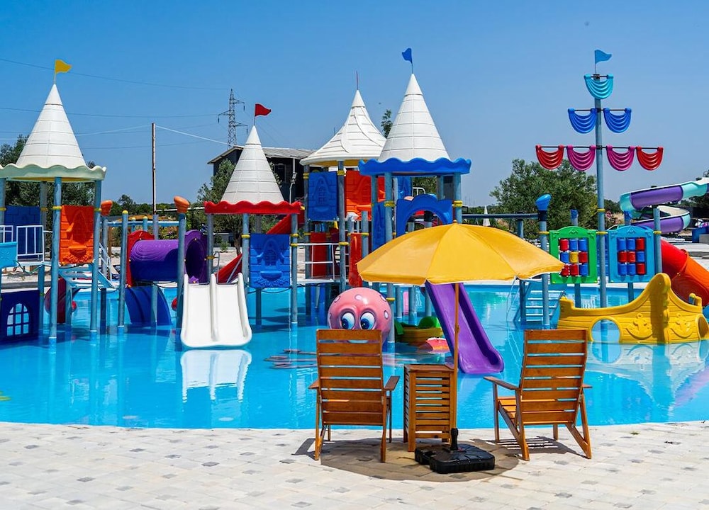 SİMLARDA AQUAPARK OTEL