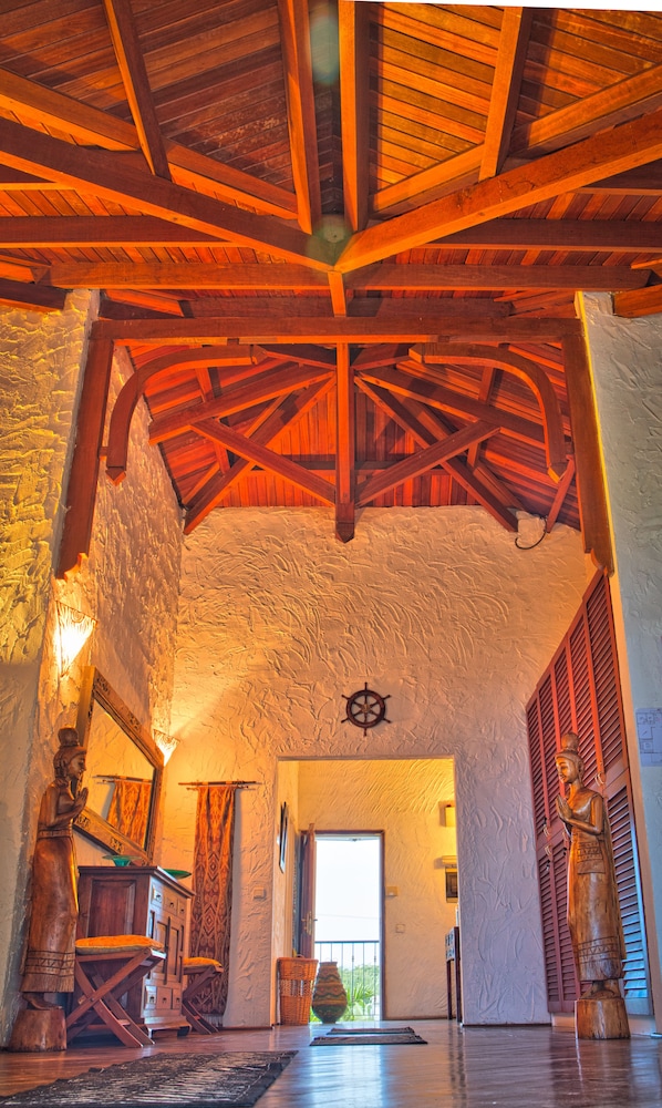 Ocean Beach Villa