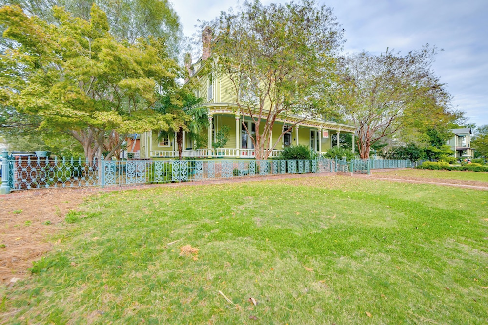 Ornate Victorian Home w/ Courtyard & Fire Pit!