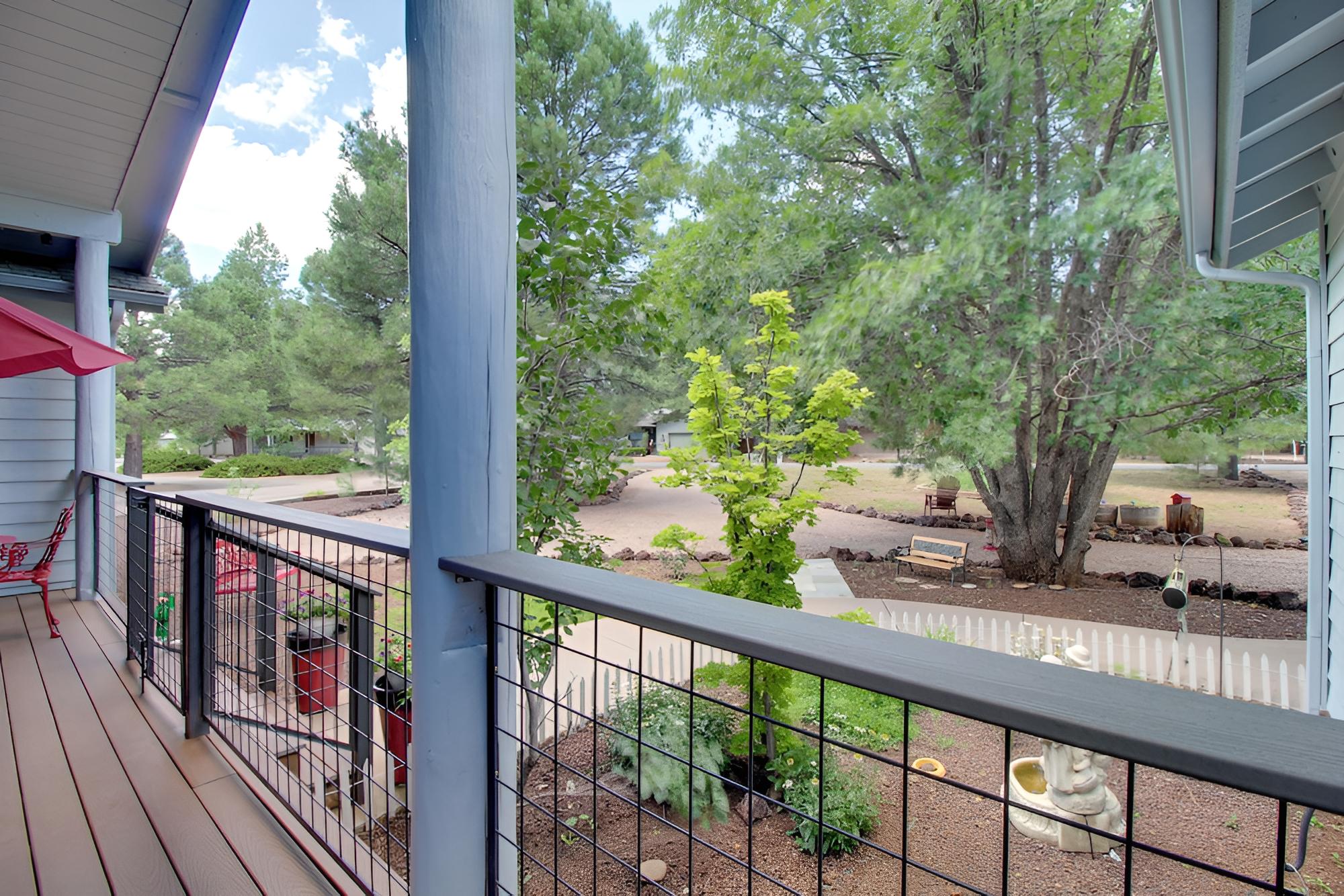 Pinetop Golf Course Home: Furnished Deck & Views! view 4