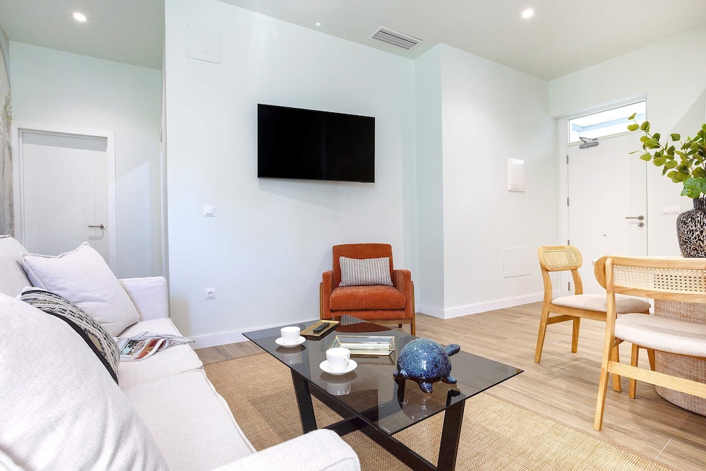 Exclusive Apartment in Cádiz. Patrocinio I
