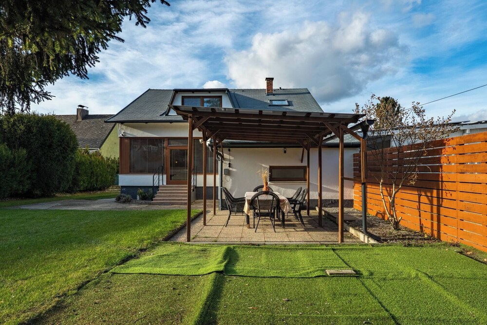 Spacious Renovated House in Wolfsthal, Austria - Perfect for Families and Groups