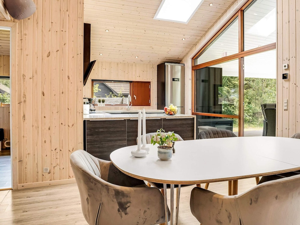 5 Star Holiday Home in Vaeggerlose