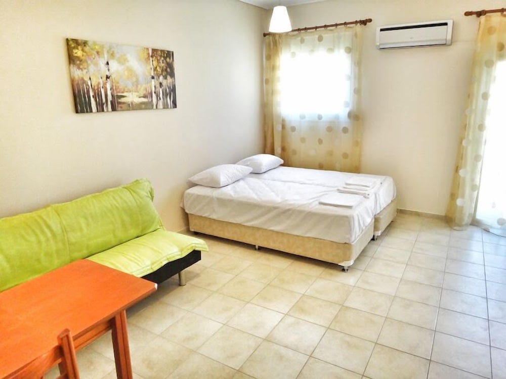 Midia Suites