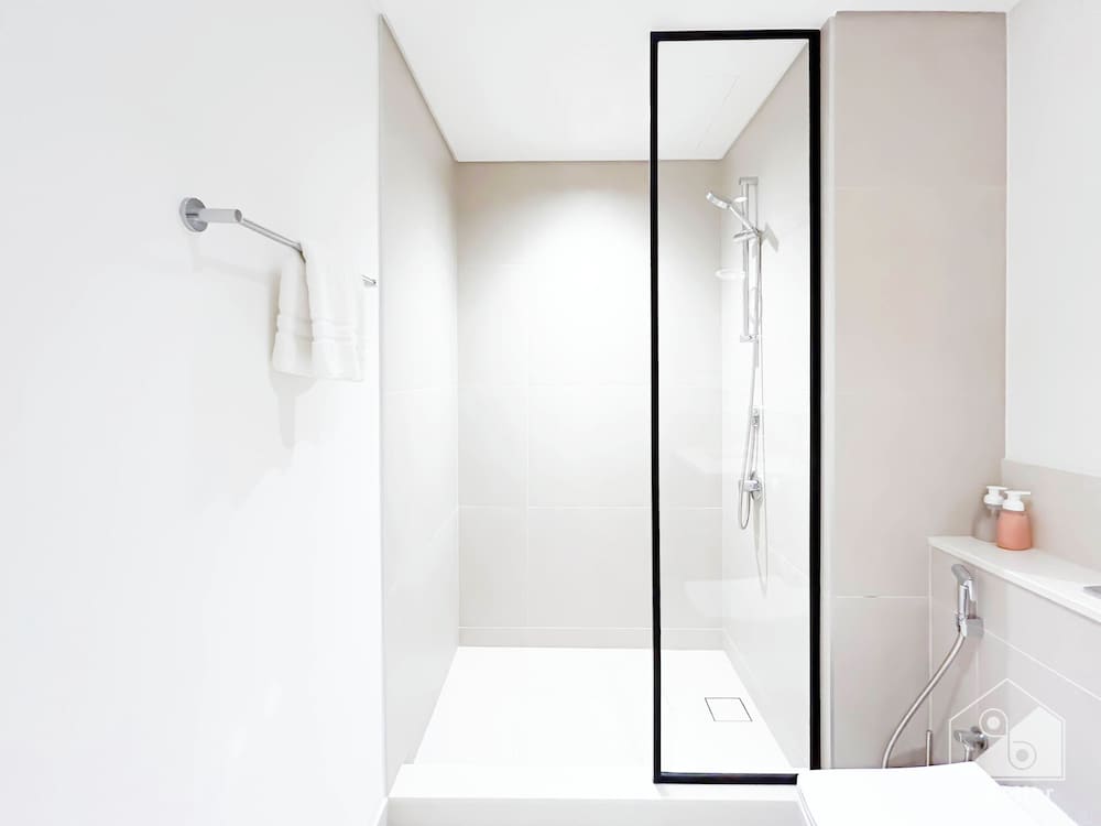 Luxury & Elegance at Burj Crown Downtown