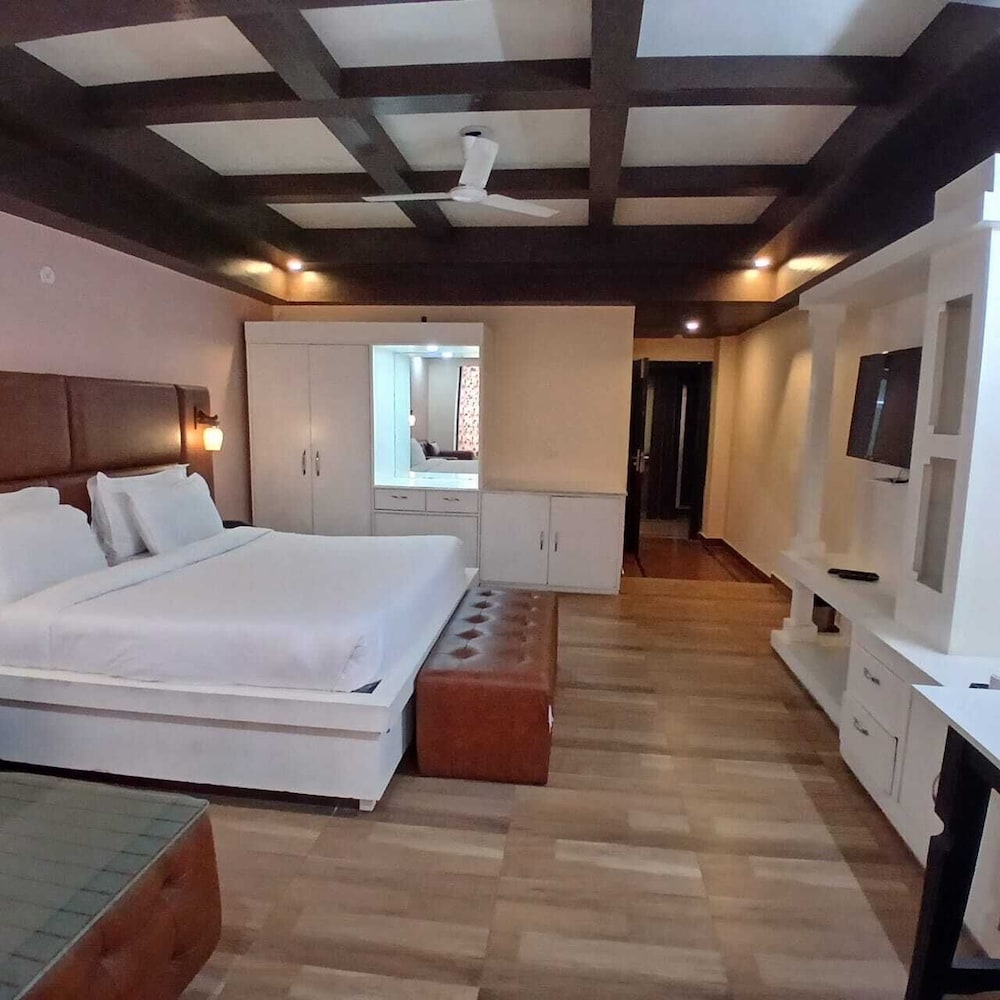 Hotel Drive Inn Mussoorie