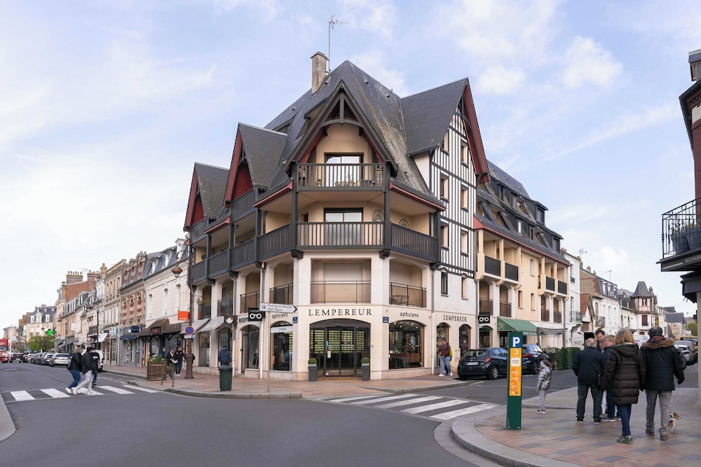Luxurious Apartment With Parking Place Morny