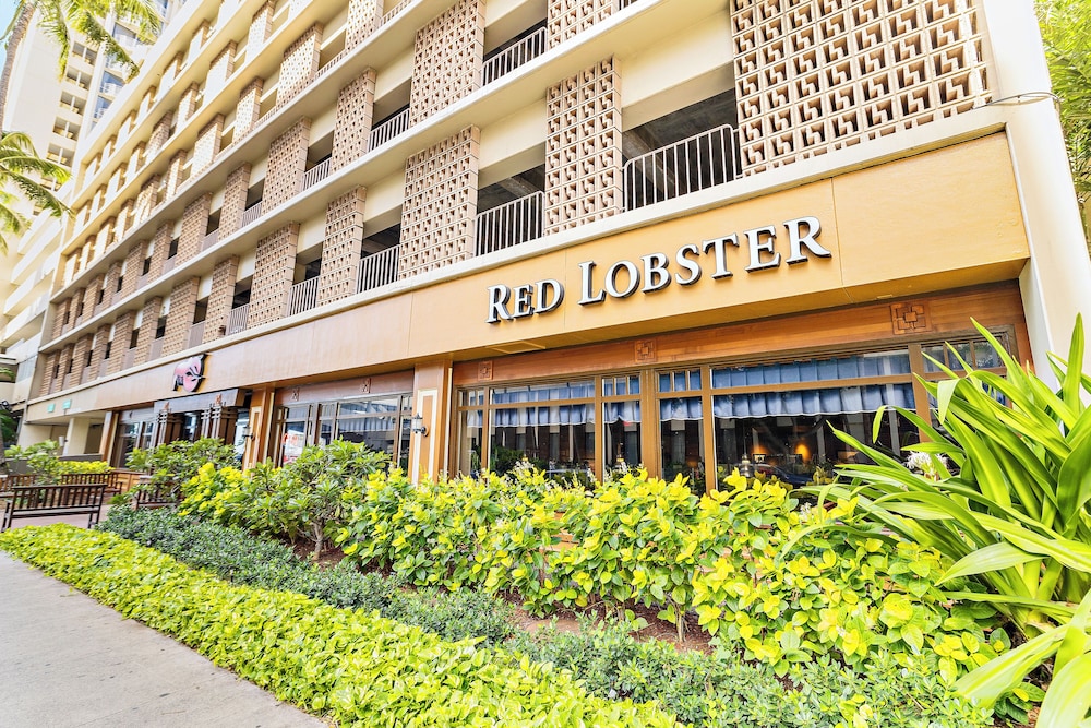 Ilikai Marina Studios by Midway Vacations