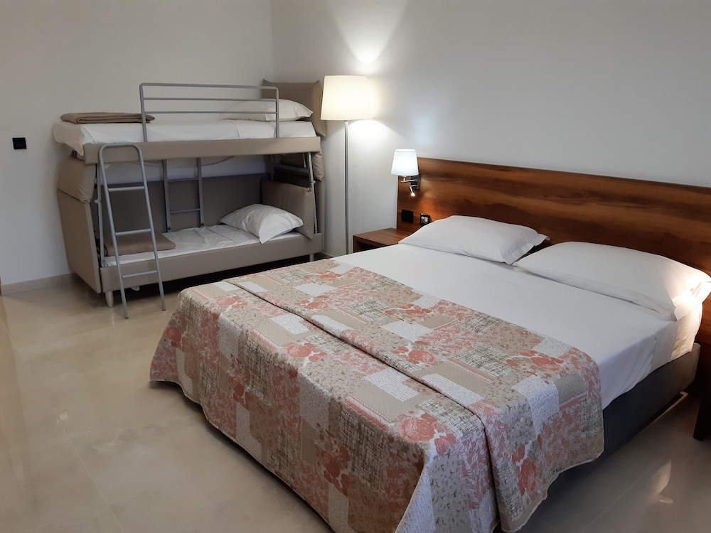 Morello Beach Hotel