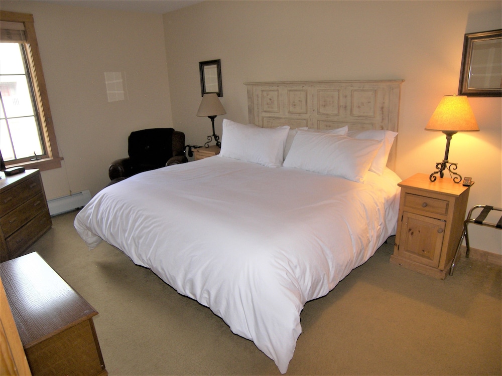 Dakota Lodge 2 Bed 2 Bath