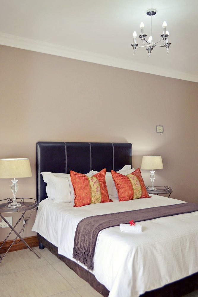 Bokmakierie Guest House