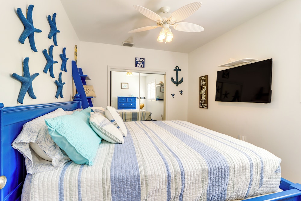 1 Mi to Dtwn: Oceanfront Gem w/ Resort Amenities!