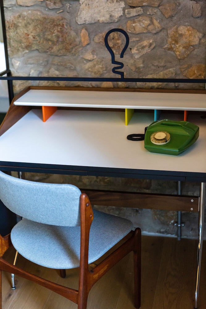 The Foundry Suites
