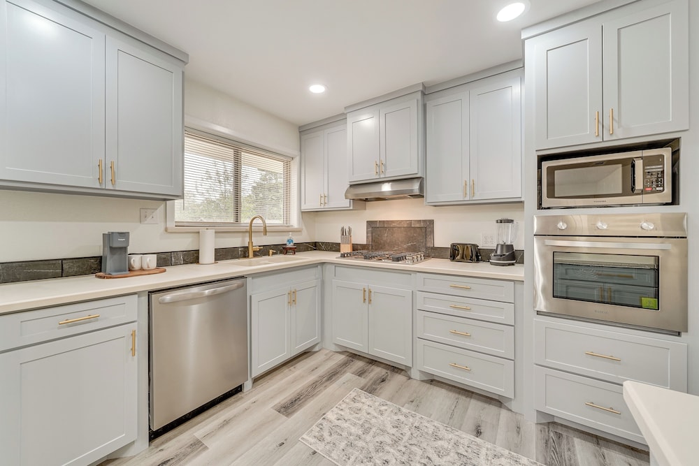 Convenient Family-friendly Location: Texarkana Gem