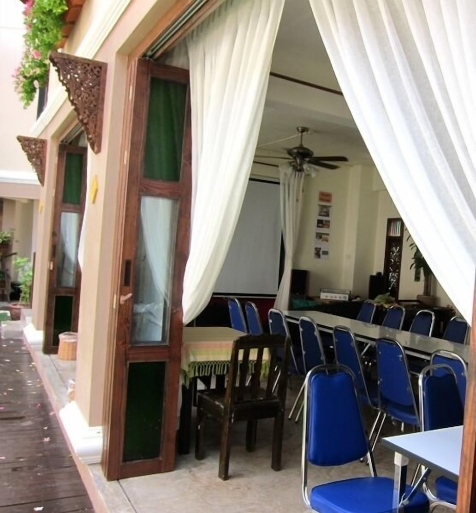 meeting & event spaces