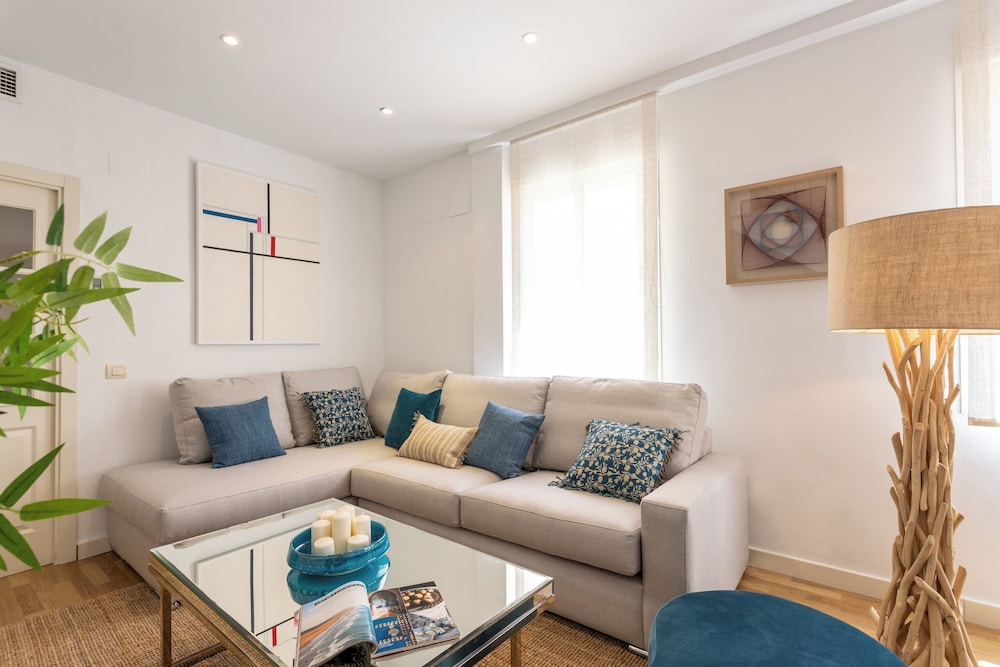 Genteel Home Francos Terrace VI photo 5
