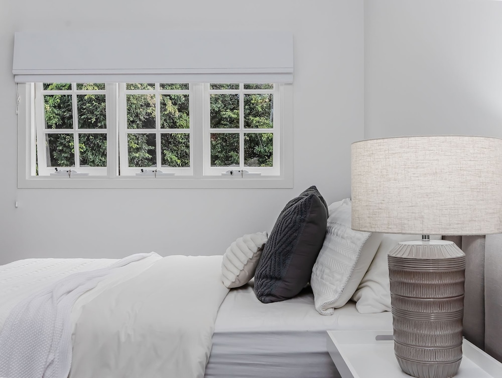 Hamptons White House
