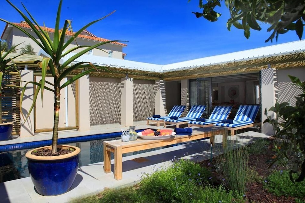 Scallop Guest Lodge
