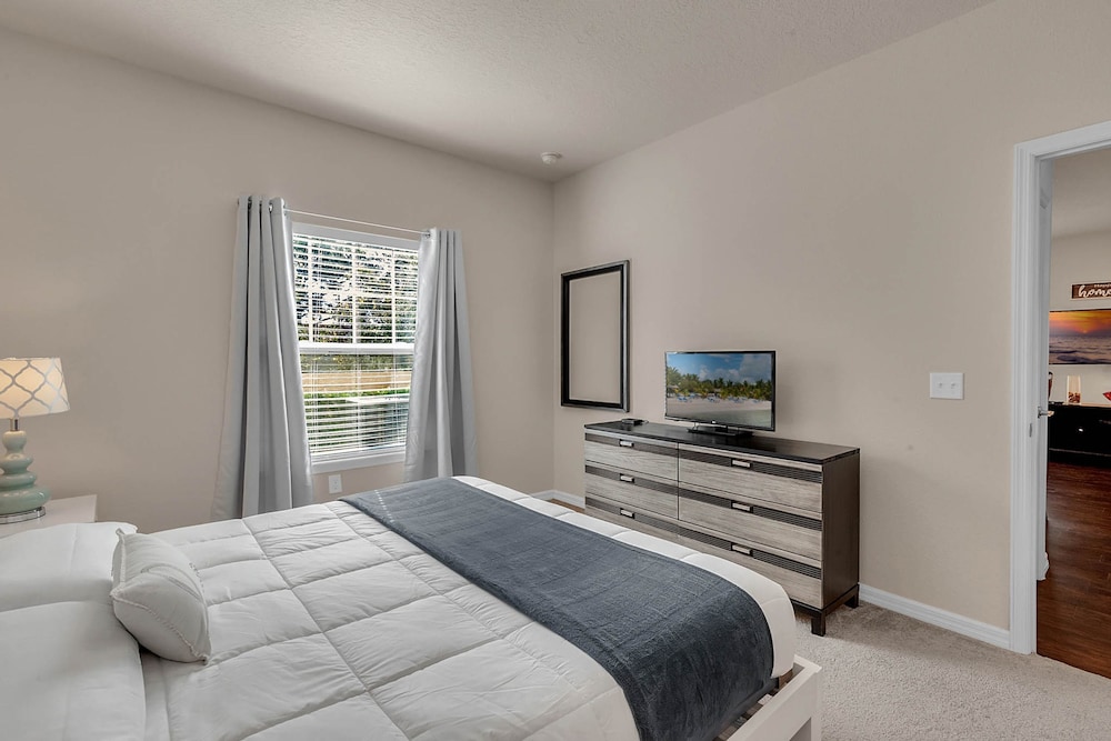 Lucaya Village 3040 #13-108 - Image 5