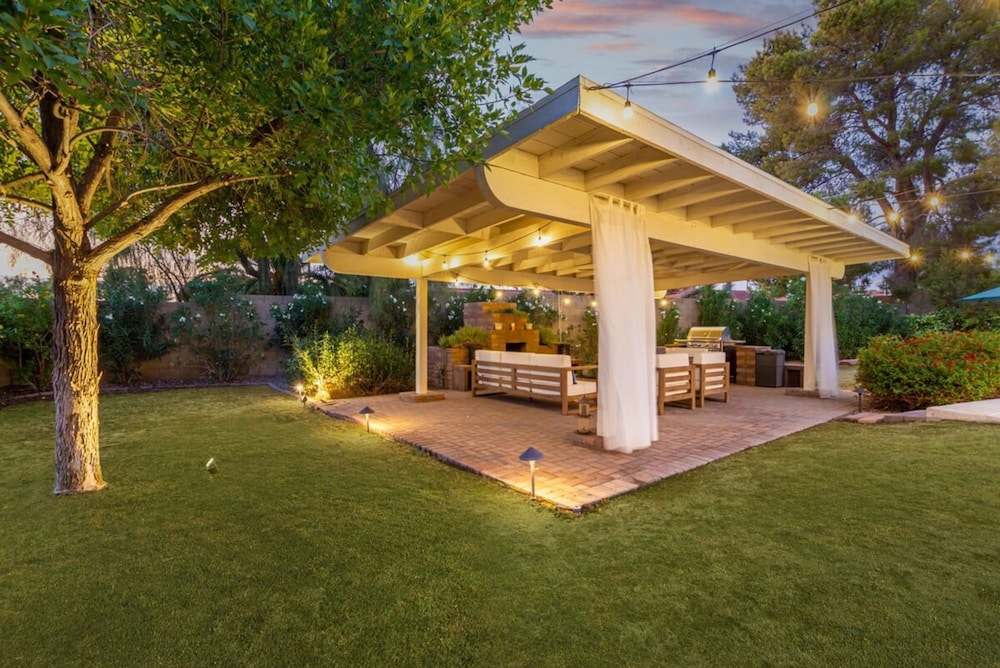 The Larkspur 2 Masters Heated Pool Gameroom