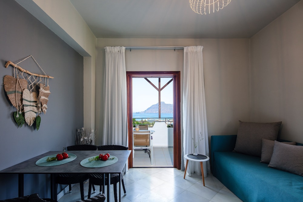 Anthos Apartments