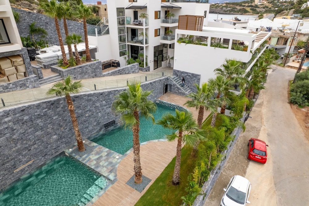 Lazar Lux Suites - Ammoudara view 4