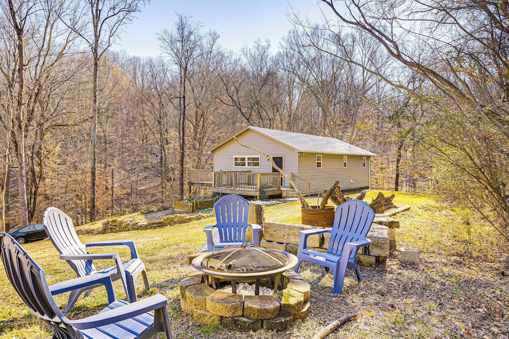 Peaceful Cabin at Lake Logan w/ Spacious Yard!