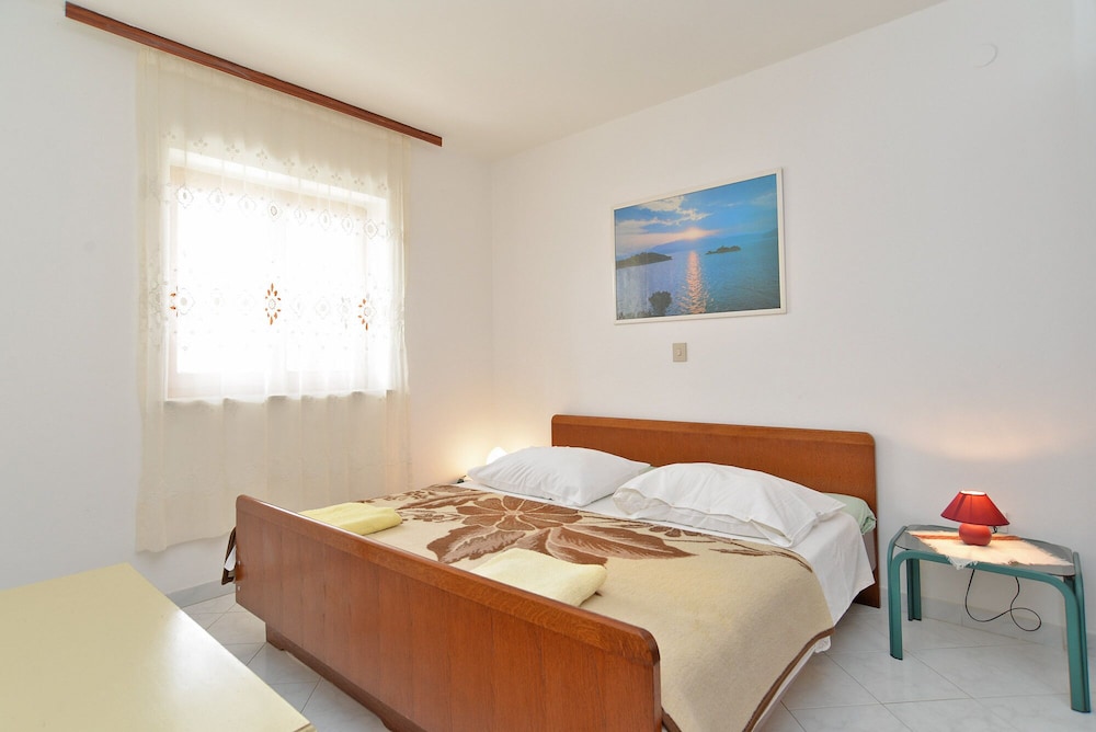 Apartment Josip 828