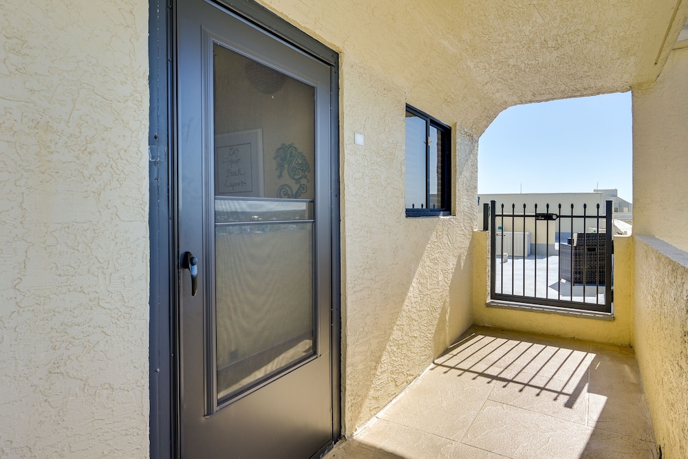 Resort-style Penthouse w/ Patio in Hudson! view 4