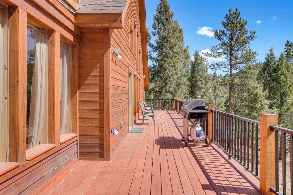 8 Mi to Staunton State Park: Mtn-view Hideaway!