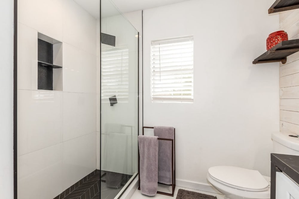 Sunburst Estate Htd Pool Putt Grn Sleeps 14