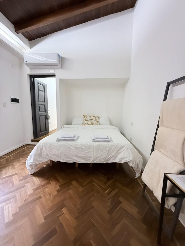 Clivias Hostel