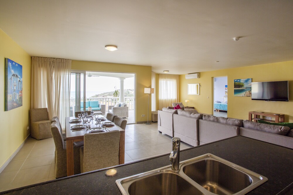 Blue Bay Apartments