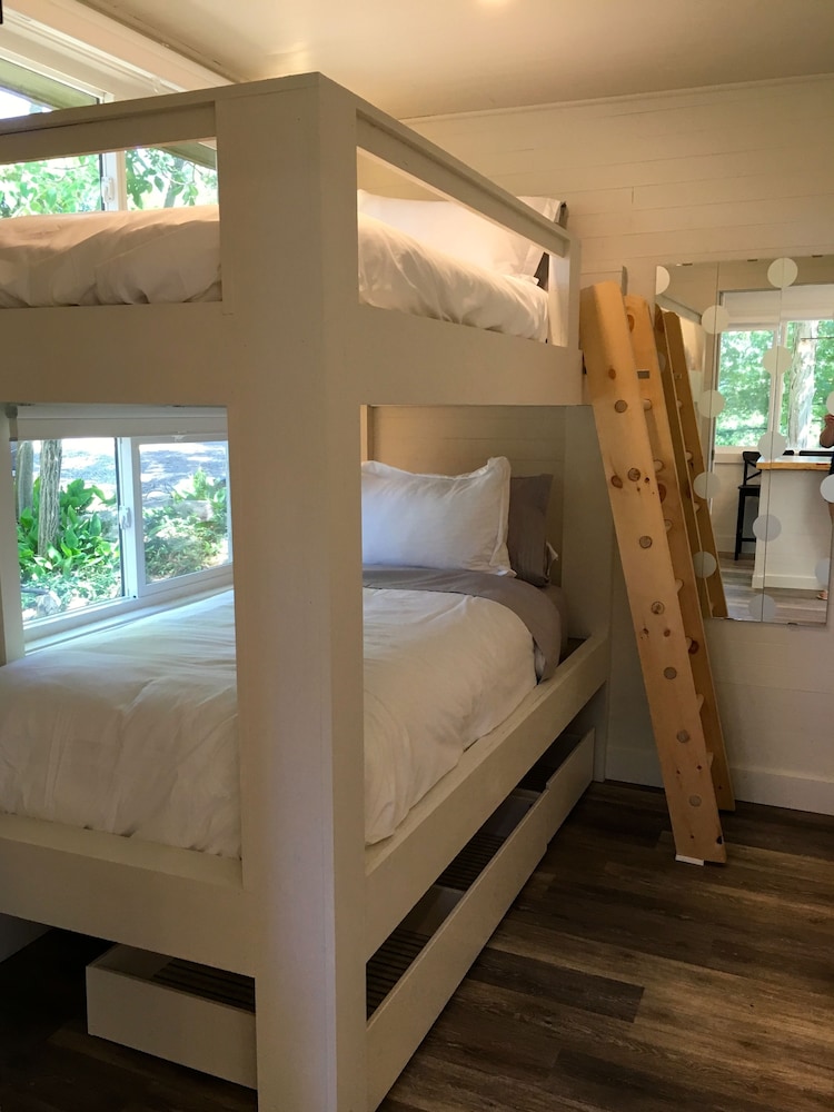 Watermark Waterfront Cottages