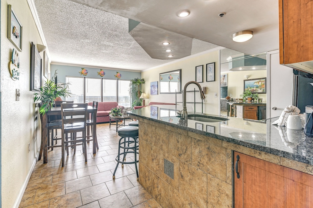 Steps to Myrtle Beach: Condo w/ Resort Amenities