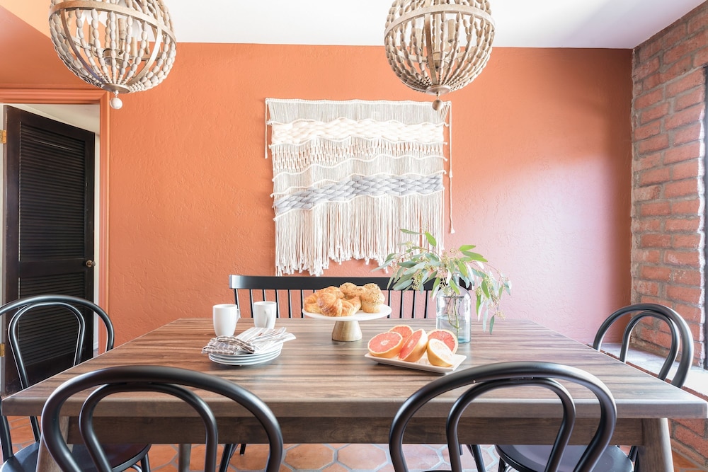 La Casona by Avantstay Gorgeous Spanish Style Oasis w Historic Charm Pool