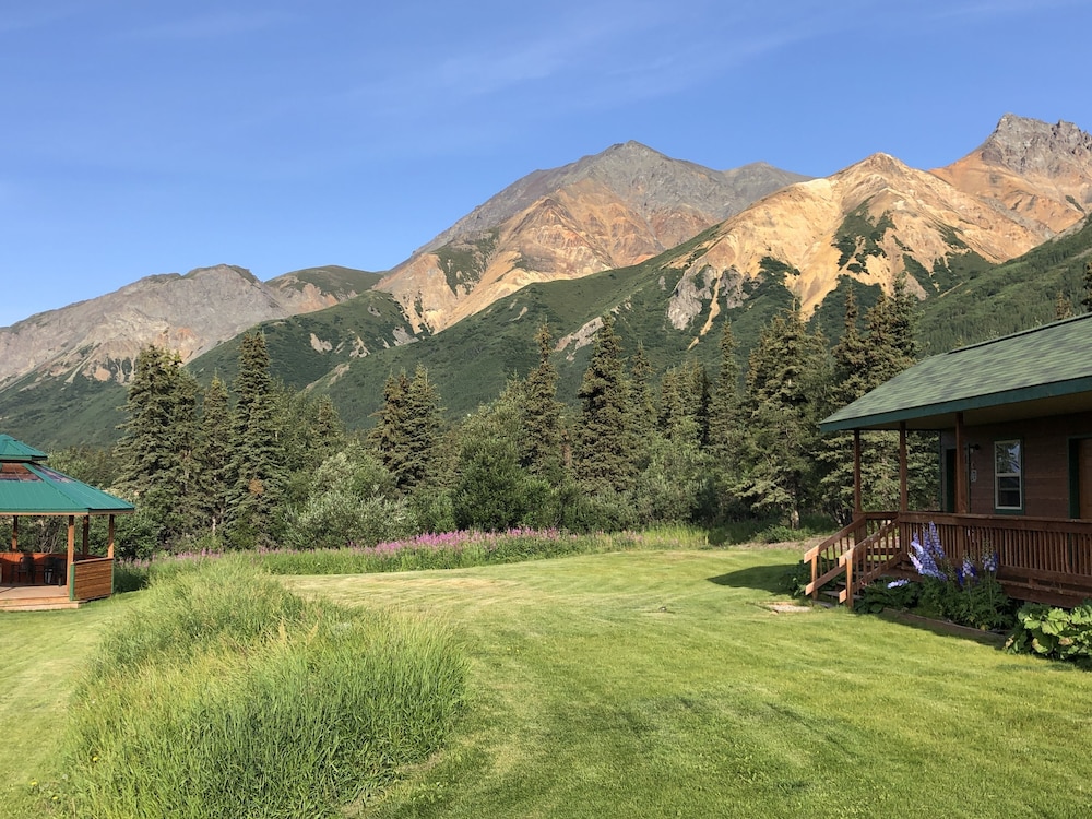 Sheep Mountain Lodge