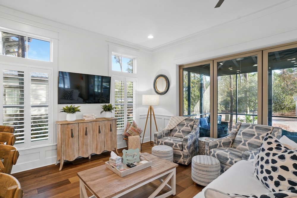 Magnolia Cottages by the Sea by Panhandle Getaways