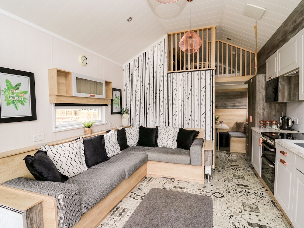 Hillside Lodge