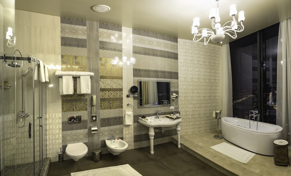 Yekaterinburg Vacations - Visotsky Hotel - Property Image 2