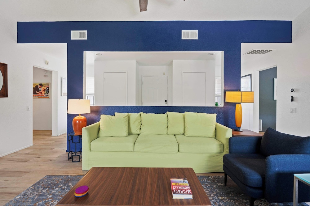 Hacienda Hideaway-3bd Great for Families