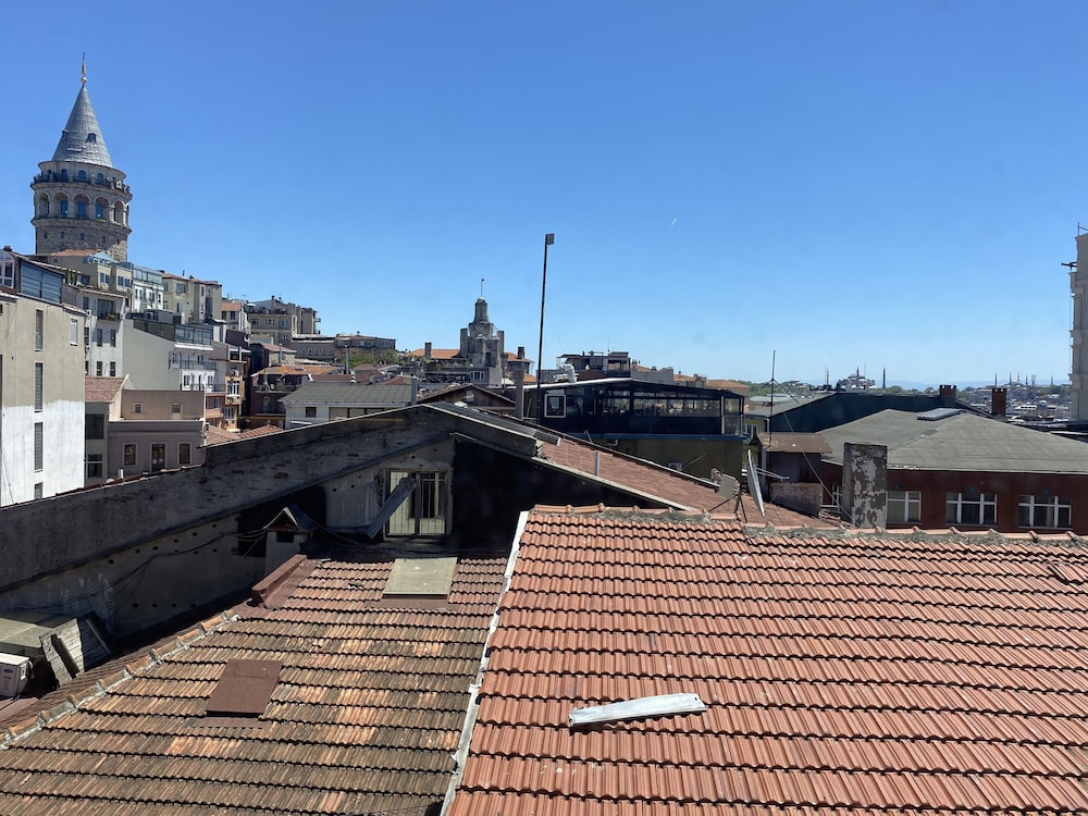 HAUS  Galata