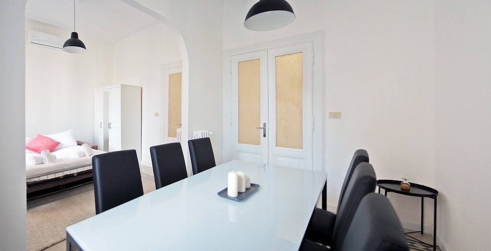 Varental Via Paolo Ii Vatican 3br